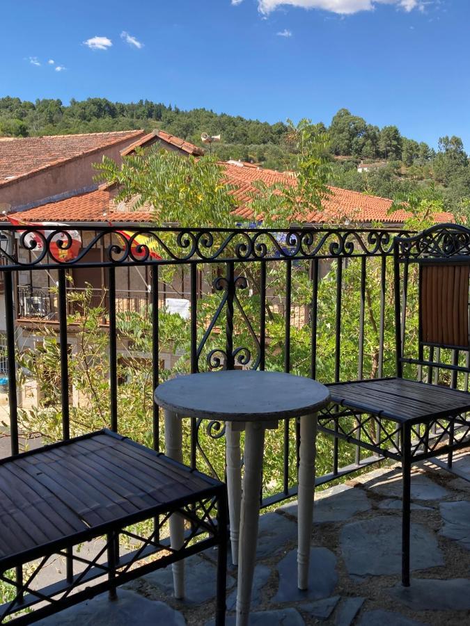 Adelaida Country house